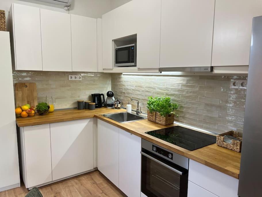 Ilka Apartment